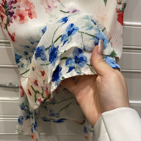 Theory Vaneese Garden Print floral Silk white Top Silk camisole size XS/P/TP - Picture 4 of 13